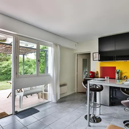 La Presque Basque Тарно